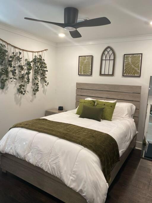 Cozy 2-Bedroom Farmhouse With Parking On Premise Smyrna Bagian luar foto